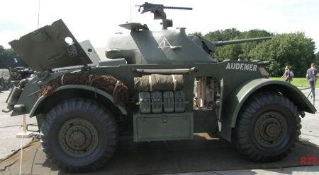 T17E1 Staghound Mk.I , Ursul (B).