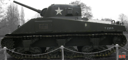 Medium tank M4A4, Sherman V, Doetinchem (NL).