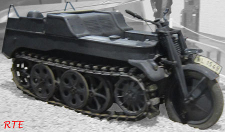 Sd.Kfz. 2 kleines Kettenkraftrad, Luftwaffe Museum Berlin.