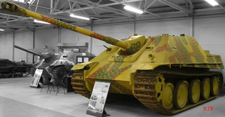 s. Panzerjäger V (Jagdpanther) late model, Bovington (UK)